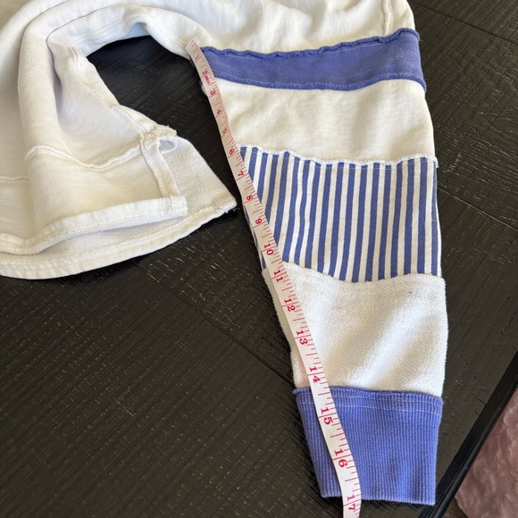 We The Free V-Neck Pullover - Picture 6 of 9